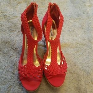 Steve Madden red wedges sandal 6 1/2